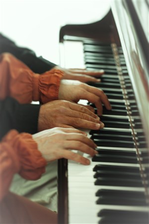 Affiche de Musique française pour Piano à 4 mains