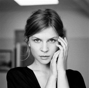 Affiche de Valérie Mréjen & Clémence Poésy