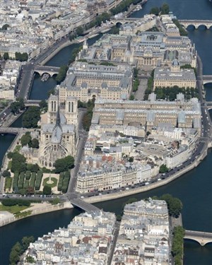 Affiche de Visite guidée, Jeu de piste : Le terrible secret de l'Île de la Cité | par Les Ouvreuses