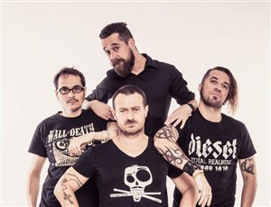 Affiche de Les Fatals Picards + Les Idiots