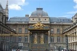 Affiche de Visite guidée : Sur les traces des rois maudits | par Mikhael Nahon