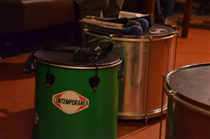 Affiche de Cours de percussions brésiliennes