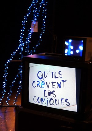 Affiche de Qu'ils crèvent les comiques !