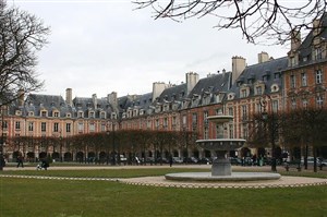 Affiche de Visite guidée : La maison de Victor Hugo et la place des Vosges | par Aurélie Bru