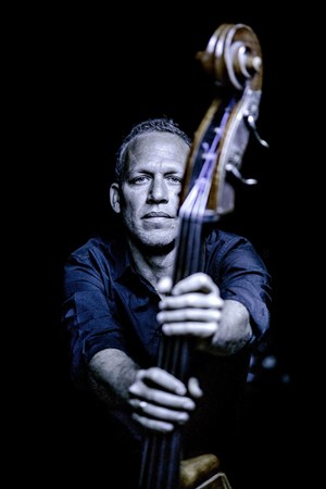 Affiche de Avishai Cohen Trio