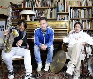 Affiche de Jon and John Trio
