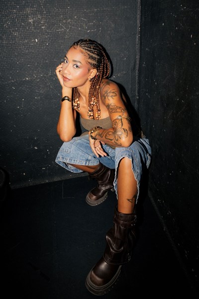 Photo Shaïna Pronzola en live acoustique