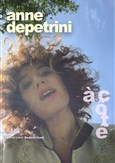 Anne Depetrini dans � c�t�