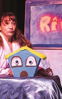 La petite rose qui naquit un beau matin de printemps