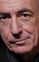 Manuel Pratt dans Stand up debout