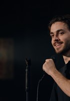 Panayotis Pascot dans Entre les deux