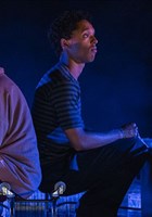 Le gar�on � la valise