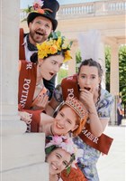 Visite guid�e insolite : Montmartre est une f�te, paillettes et p�nombre | par Gabrielle Arnault-Lazard