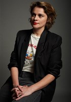 Lucie Carbonne dans Un nouveau spectacle qui part en prod